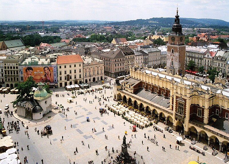 File:Krakow rynek 01.jpg