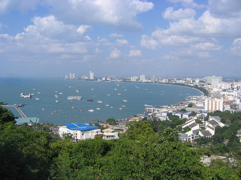 File:Pattaya beach from view point.jpg