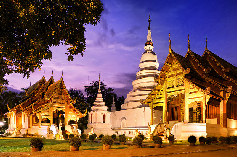 File:Phra-Singh Temple Chiang Mai..jpg