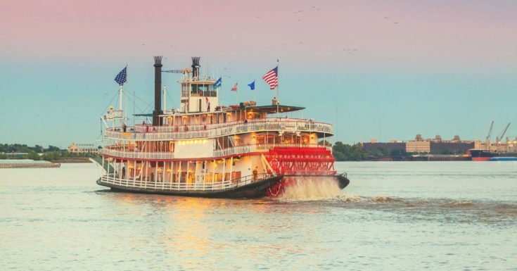 picture of steamboat in New Orleans