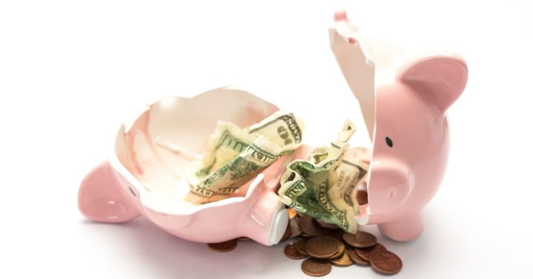 How to Recover from Financial Mistakes - picture of broken piggy bank