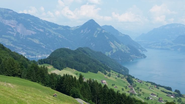 Are you going to Switzerland? You need to see it to believe it. Here are 22 photos of Switzerland, proving why I consider it to be heaven on Earth!